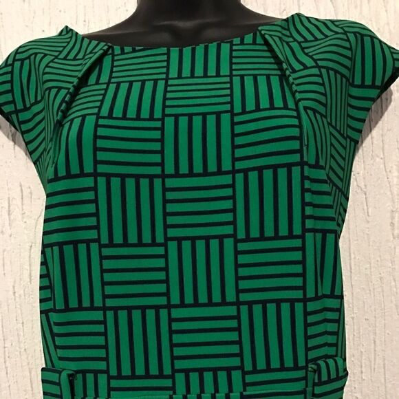 SALE Green Stripe‎ Dress - Picture 4 of 8